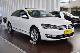 2012款大众帕萨特2.0TSI DSG御尊版到店实拍