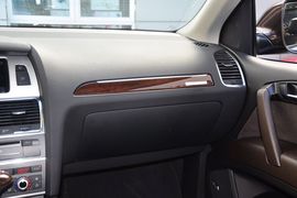 2013款奥迪Q7 40TFSI舒适型到店实拍
