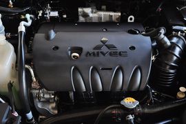 2012款三菱翼神1.8L CVT致尚版豪华型