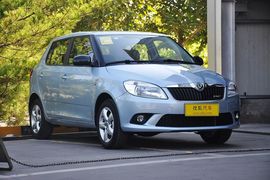 2012款斯柯达晶锐1.6L手动五周年典藏版