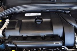 2013款沃尔沃XC60 T6 AWD舒适版
