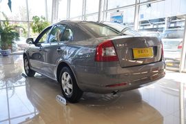 2012款斯柯达明锐 1.6L手自一体逸俊版