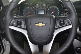 2012款雪佛兰科鲁兹1.8SX自动豪华版