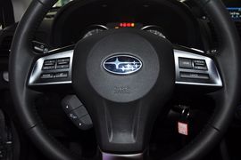 2012款斯巴鲁XV 2.0L自动豪华导航版