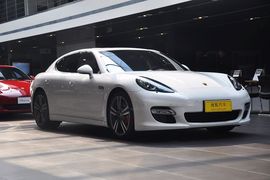 2010款保时捷Panamera turbo