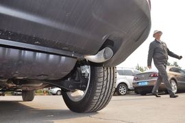 2012款Jeep吉普指南者2.4L运动版