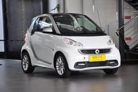 2012款smart fortwo MHD硬顶激情版实拍