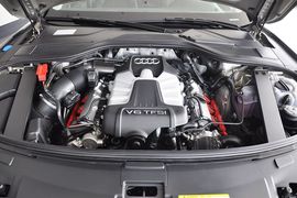 2013款奥迪A8L 50TFSI四驱舒适型到店实拍