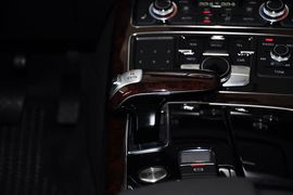 2013款奥迪A8L 50TFSI四驱舒适型到店实拍