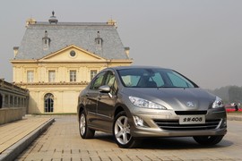 2013款标致408 2.0L自动挡试驾