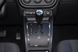 2013款Jeep指南者2.0L运动版到店实拍