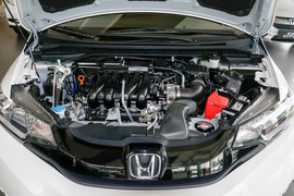2016款本田飞度 1.5L LXS CVT舒适天窗版