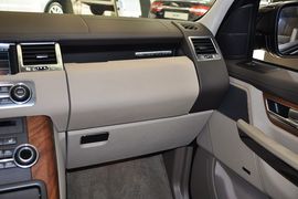 2012款路虎揽胜4.4T DV8柴油版到店实拍