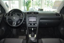 2012款大众高尔夫1.4TSI DSG舒适型
