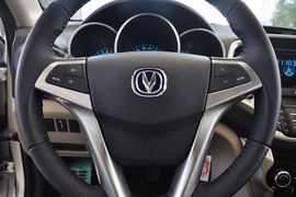 2012款长安逸动1.6L手动豪华型