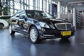 2013款奔驰E260L优雅型