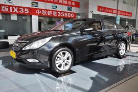 2011款现代索纳塔八2.0L GLS自动领先型