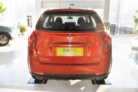 2013款双龙柯兰多2.0L汽油两驱自动精英型