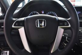 2013款本田雅阁2.0L SE到店实拍