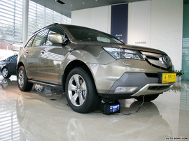 09款讴歌MDX外观