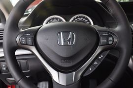 2013款本田思铂睿2.4L豪华版