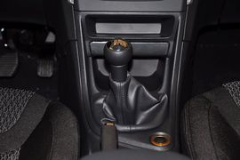 2012款东风标致308 1.6L手动优尚型
