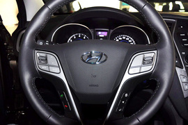 2013款北京现代全新胜达2.4GDi自动四驱型