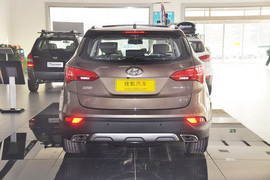 2013款北京现代全新胜达2.4GDi自动四驱型