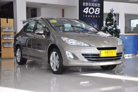 2013款东风标致408 2.0L手动豪华版到店实拍