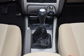 2011款现代伊兰特1.6L手动舒适天窗型到店实拍