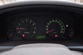 2011款现代伊兰特1.6L手动舒适天窗型到店实拍