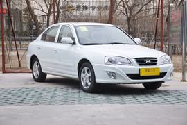 2011款现代伊兰特1.6L手动舒适天窗型到店实拍