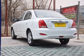 2011款现代伊兰特1.6L手动舒适天窗型到店实拍
