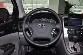 2011款起亚VQ-R 2.7L舒适型