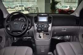 2011款起亚VQ-R 2.7L舒适型