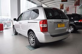 2011款起亚VQ-R 2.7L舒适型