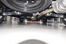2011款起亚新佳乐2.0L 7座舒适版