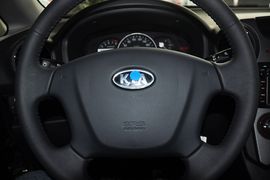 2011款起亚新佳乐2.0L 7座舒适版