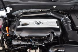 2013款大众帕萨特1.8TSI DSG尊荣版