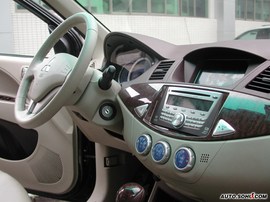 2008款三菱君阁