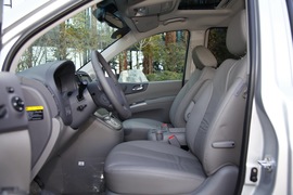 2013款进口起亚Grand VQ-R 2.2T试驾实拍