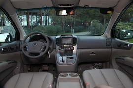 2013款进口起亚Grand VQ-R 2.2T试驾实拍