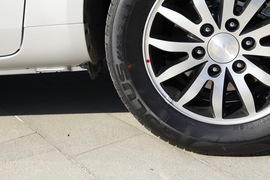 2013款进口起亚Grand VQ-R 2.2T试驾实拍