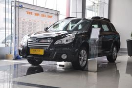 2013款斯巴鲁傲虎2.5i豪华版