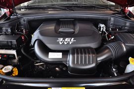 2013款JEEP大切诺基3.6L舒享导航版到店实拍