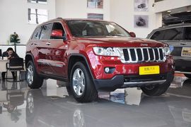 2013款JEEP大切诺基3.6L舒享导航版到店实拍