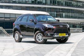 2016款江铃驭胜S350 2.0T 四驱自动汽油超豪华版5座