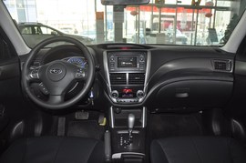 2012款斯巴鲁森林人经典2.5XS豪华型到店实拍