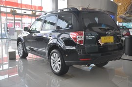 2012款斯巴鲁森林人经典2.5XS豪华型到店实拍