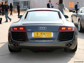 奥迪R8外观